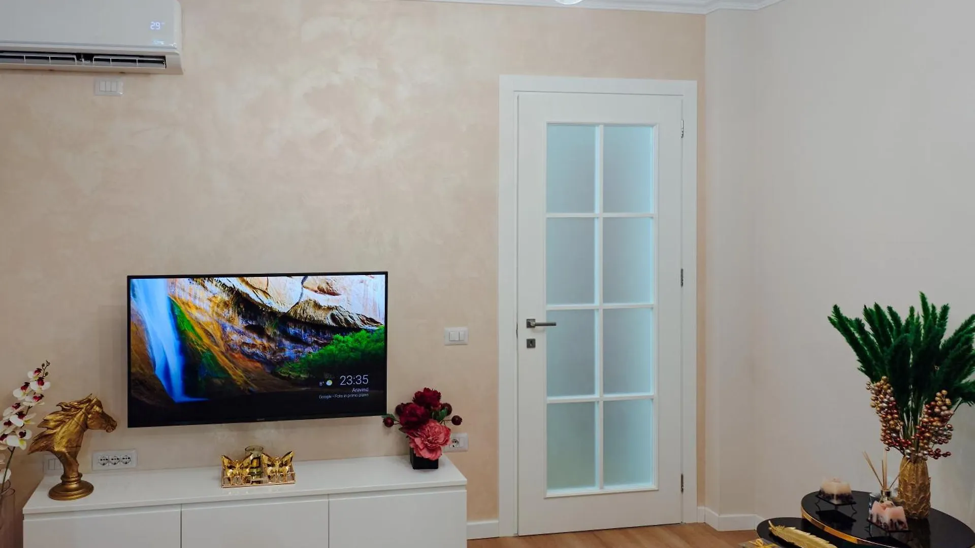 Emeraldapartament Tirana 0*,